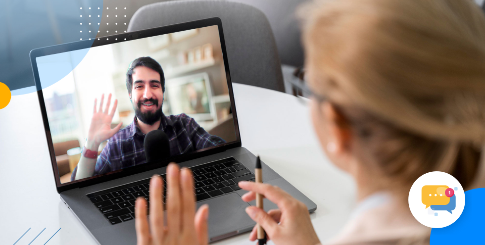 Videoconferencia entre un profesor y una estudiante utilizando tecnología de IA