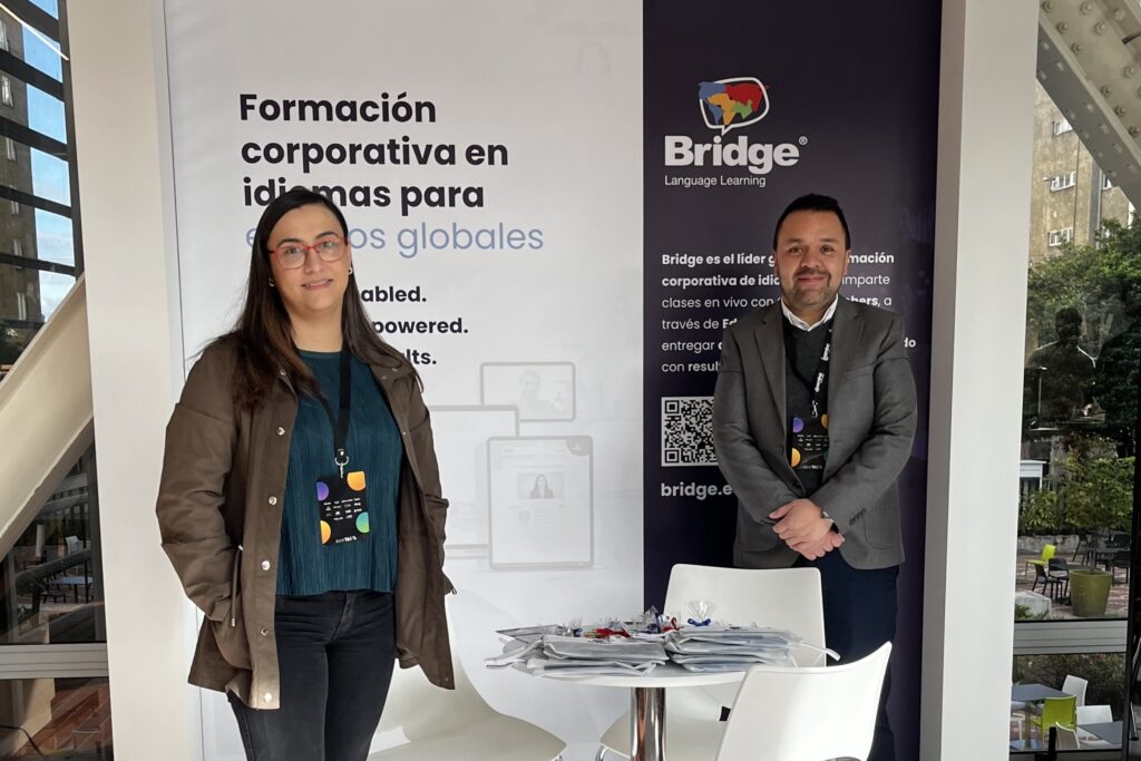Equipo de Bridge presente en eventos regionales de talento en Colombia.