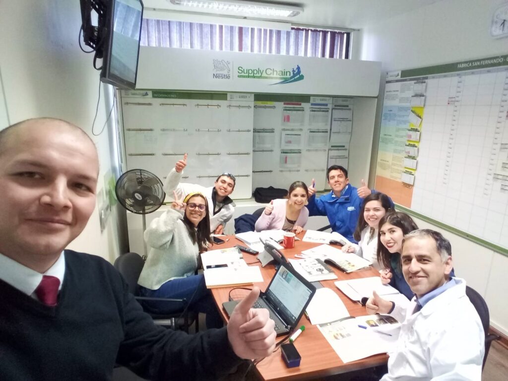 Jorge Vergara teaching Business English in Chile