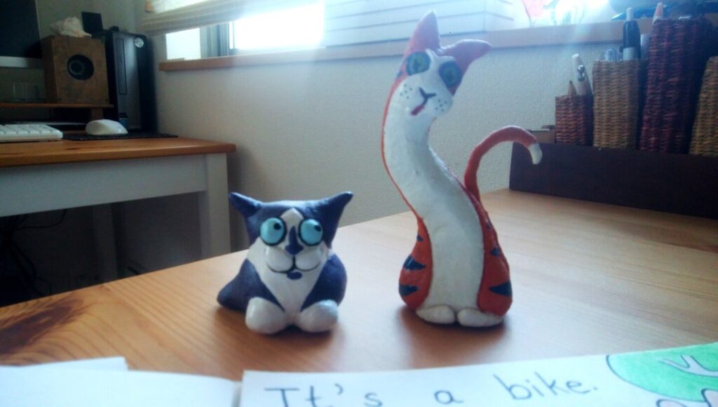 two main characters from Johanna's EFL learning books made out of clay