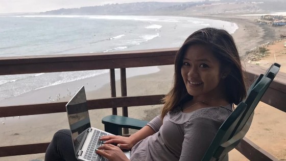 Online English teacher, Krzl, working from the beach in Chile