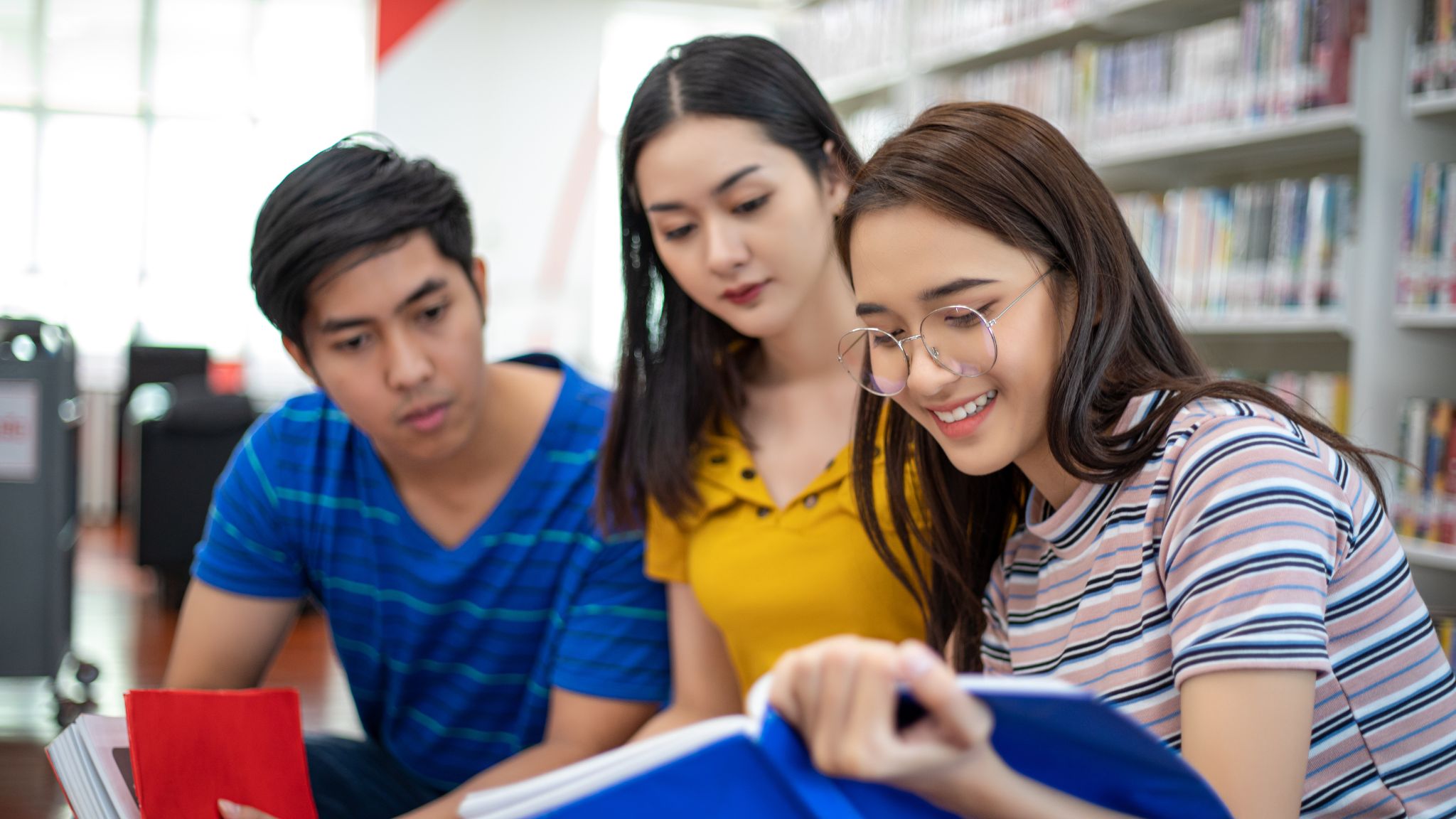 students reading together