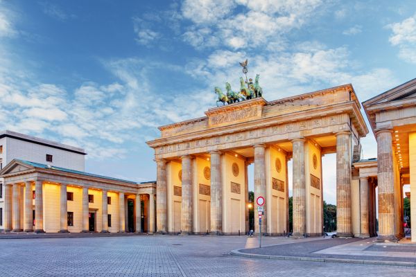 An image of Brandenberg Gate in Berlin, Germany at sunrise