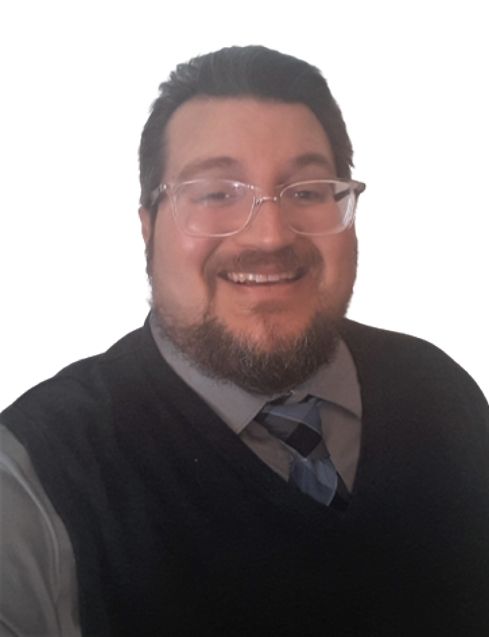 Headshot of professor Eric Peterson.