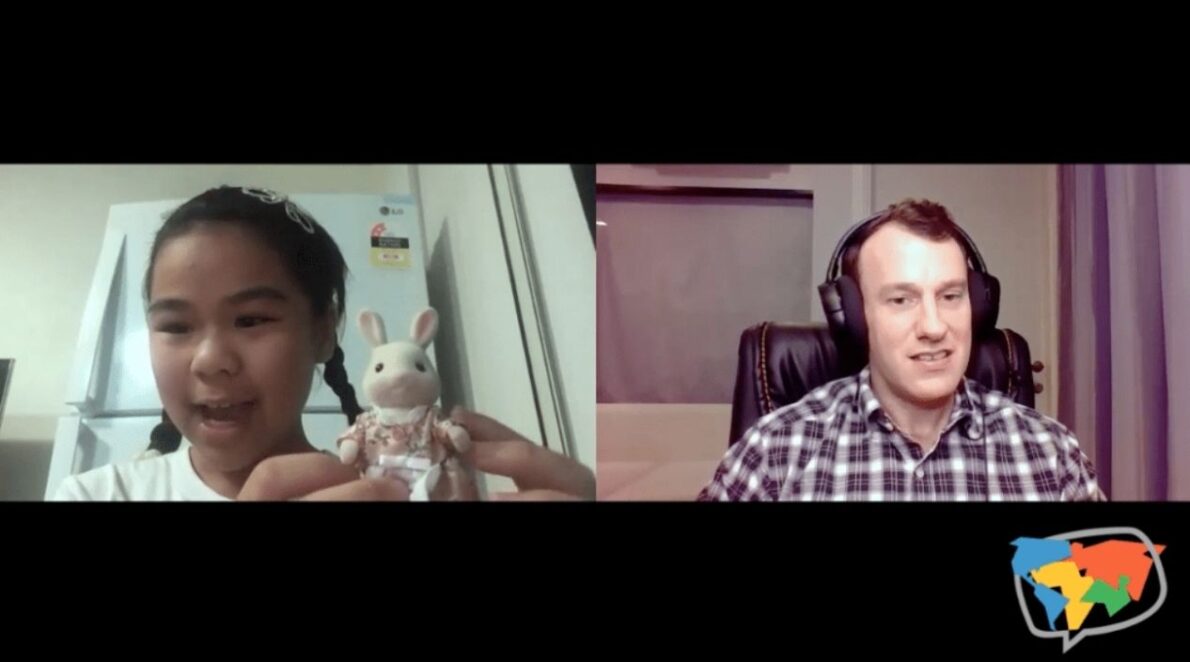 Teacher using an icebreaker to teach an online class.