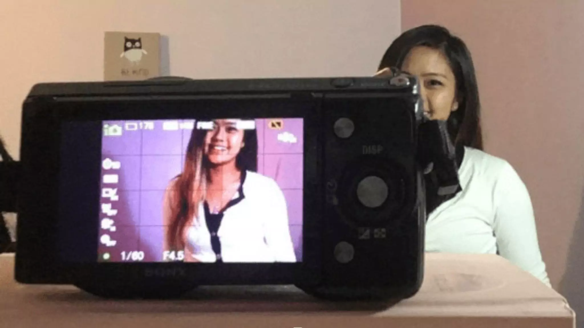 Creating a self intro video to teach English online