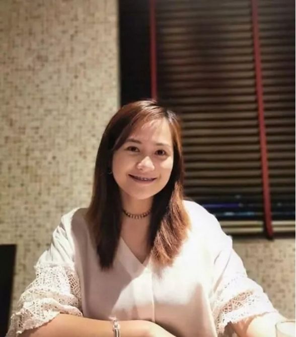 Teacher Madelyn Addatu