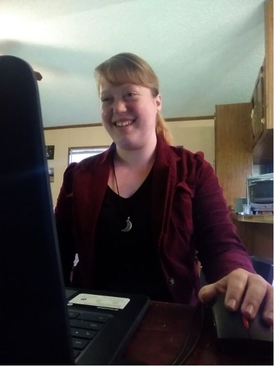 Bridge grade, Claire, delivering an online lesson.